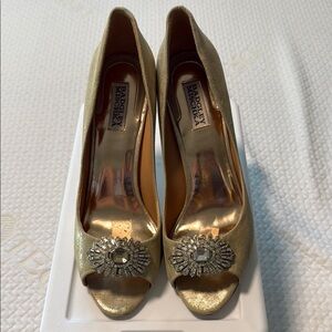 Badgley Mischka Gold Elegant Heels